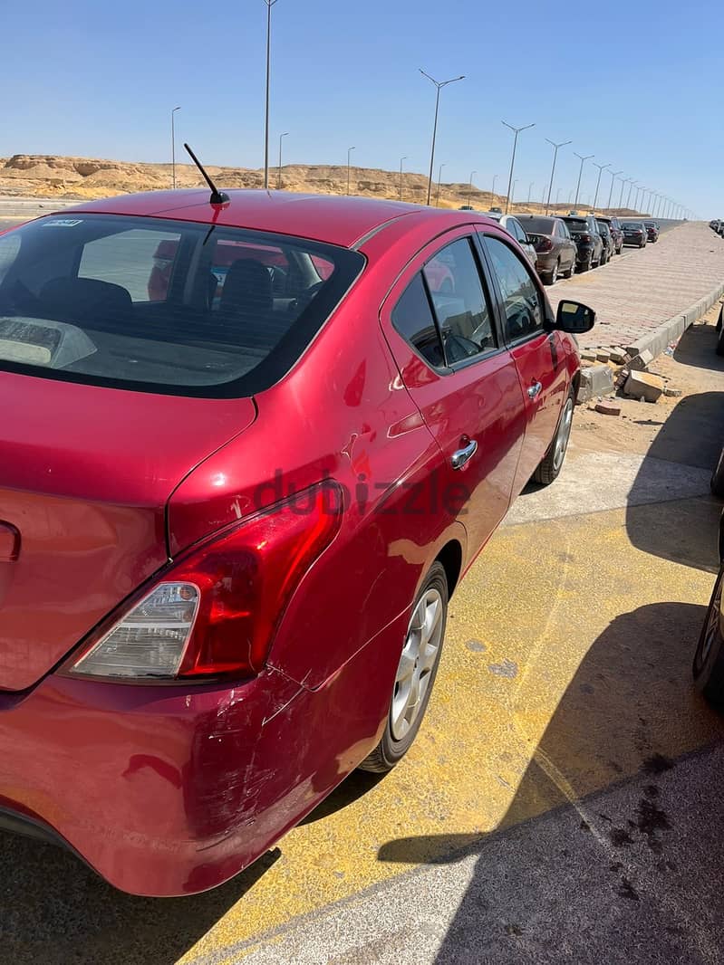 Nissan Sunny 2021 3