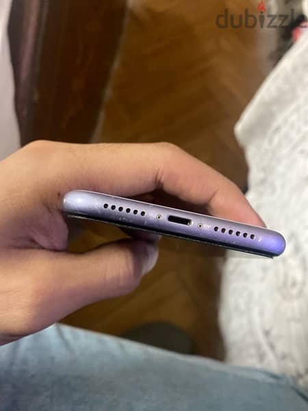 iPhone 11 خطين 4