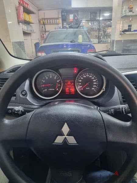 Mitsubishi Lancer 2016 7