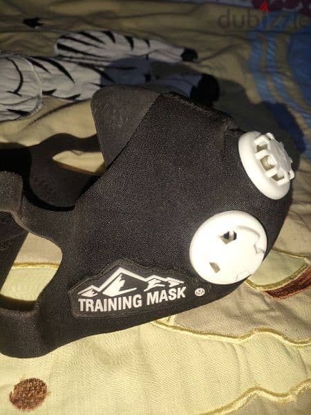 training mask like new 1