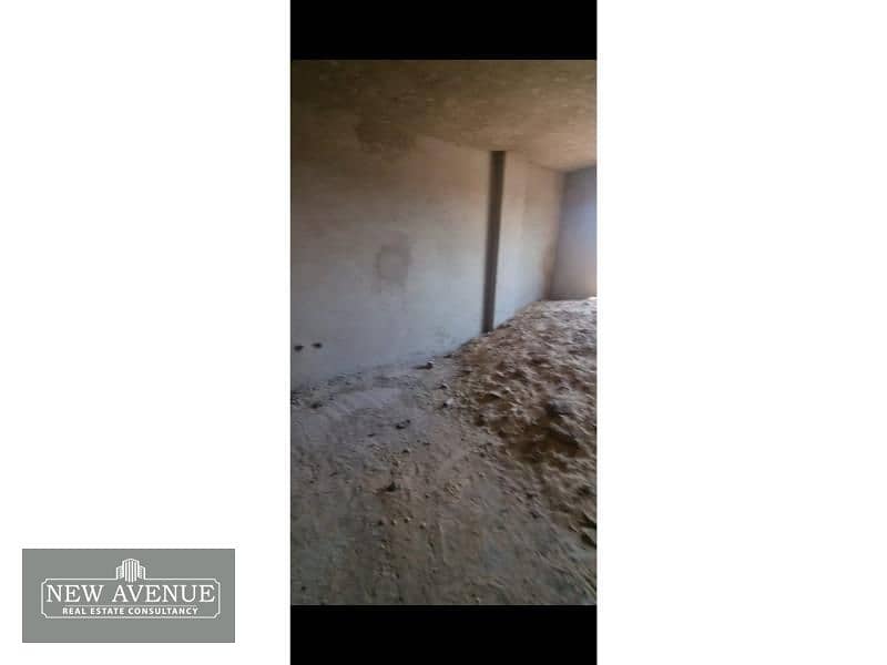 Apartment with roof in masr el gedida thawra street 4