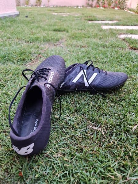 football shoes New Balance  size 44.5 1