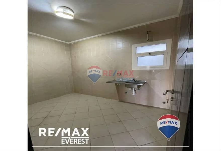 Resale Apartement for sale in The Address - ElSheikh Zayed 4