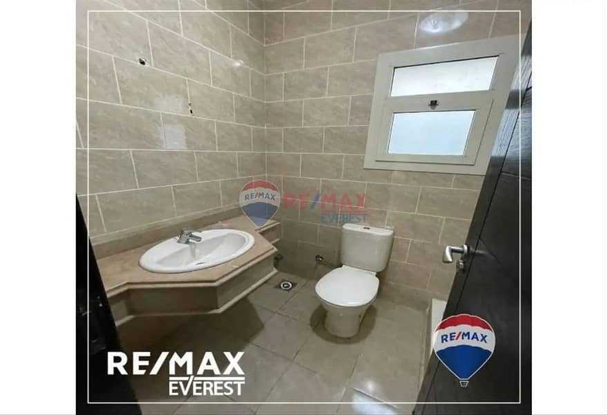 Resale Apartement for sale in The Address - ElSheikh Zayed 7