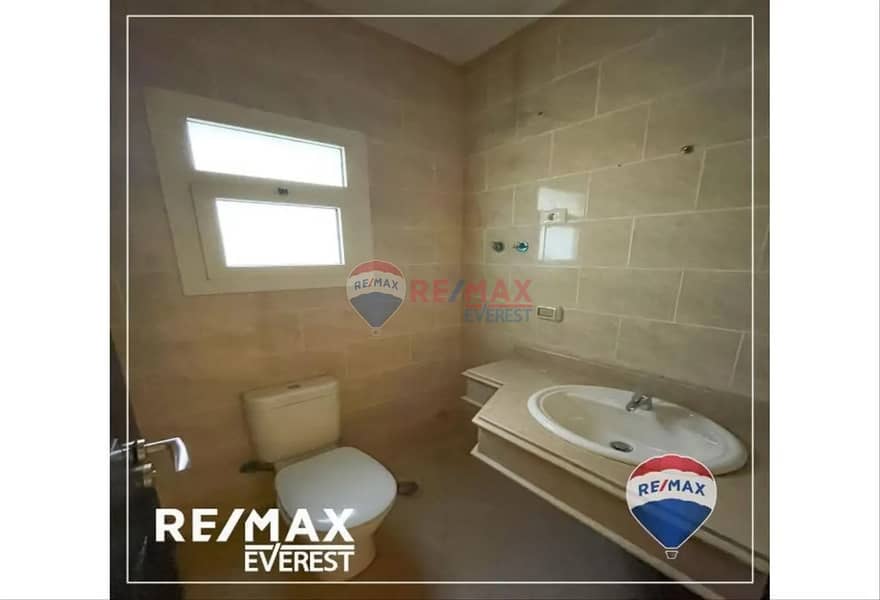 Resale Apartement for sale in The Address - ElSheikh Zayed 8