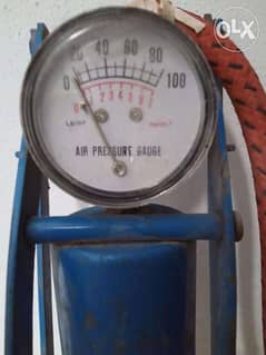 منفاخ بمؤشر ضغط الهواء 0