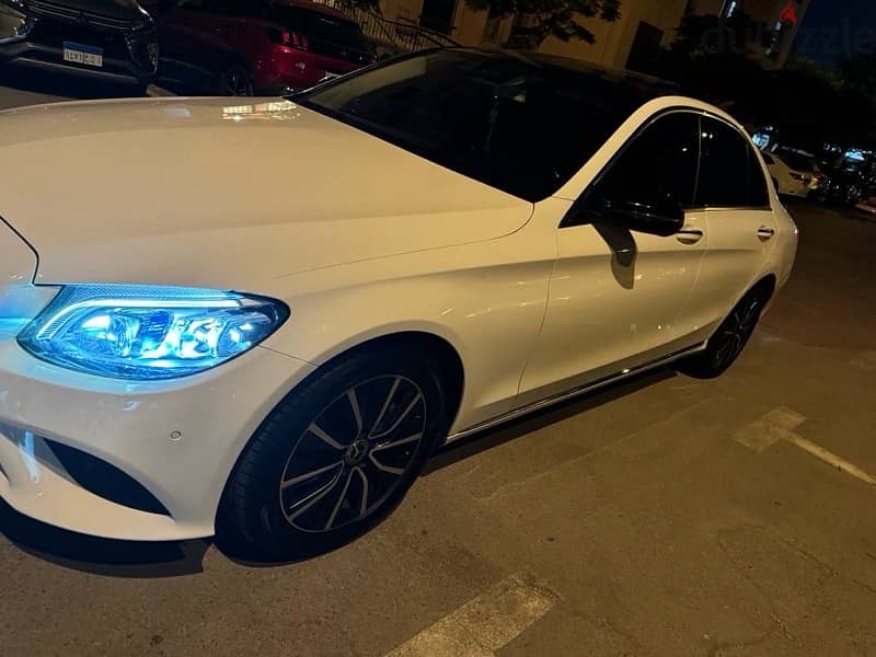 Mercedes-Benz C200 2019 3