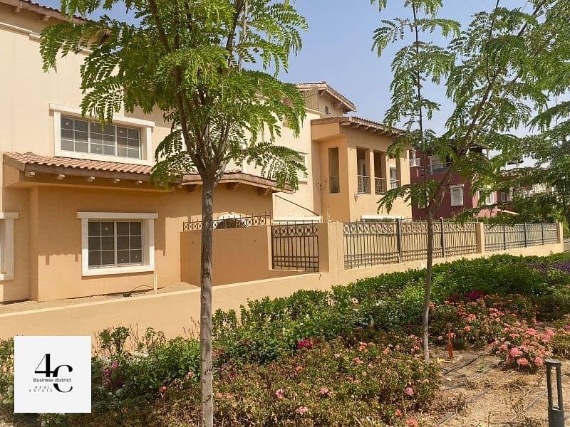 For sale townhouse in Hyde Park Compound next to Central Park, Mall and Hyde Out installments 8 years 1