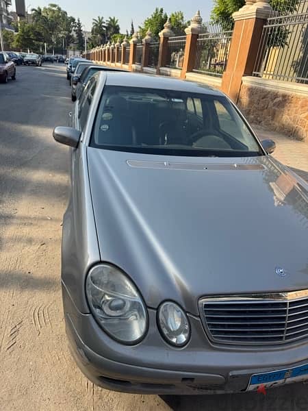 Mercedes-Benz E240 2003 3