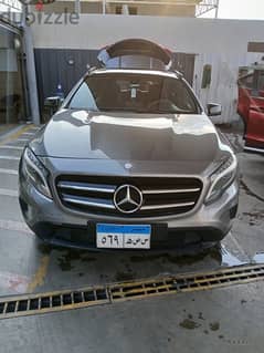 Mercedes-Benz GLA 200 2016