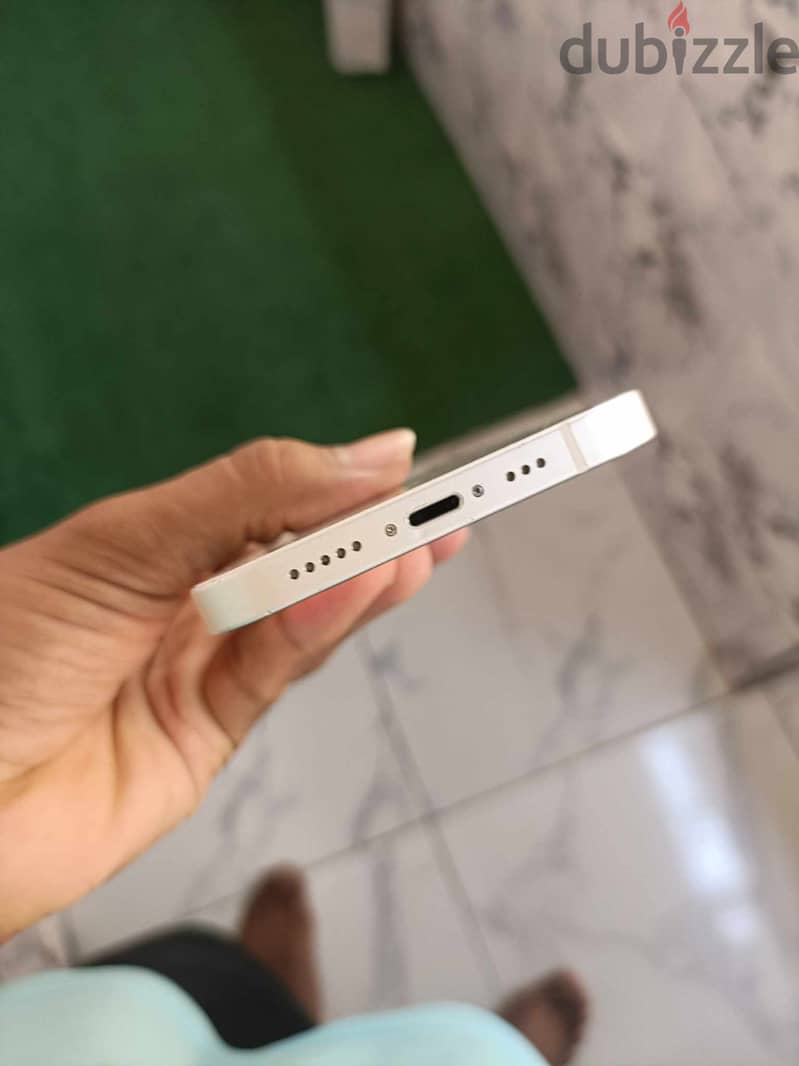 IPhone 12 64giga وتر بروف 5