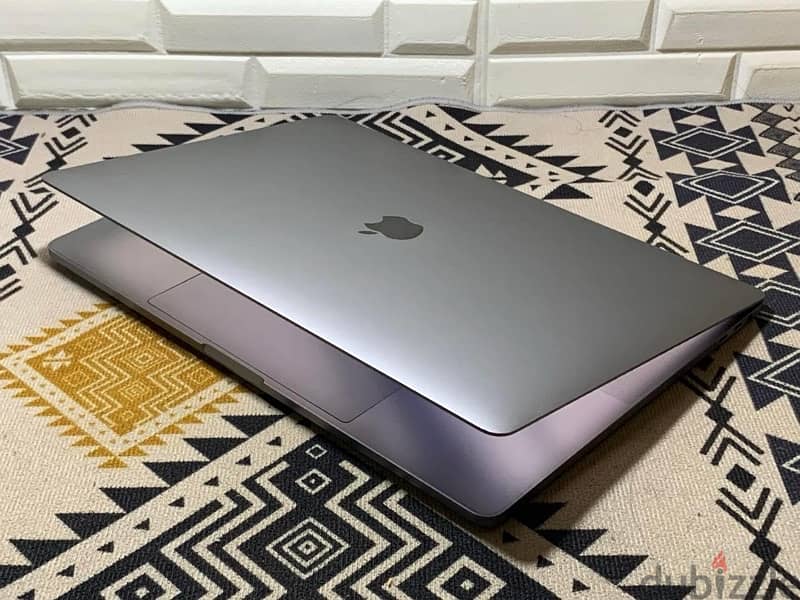 Mac Book pro 2017 2