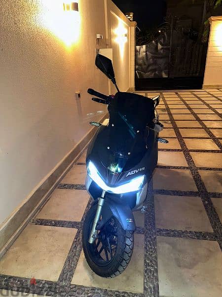 scooter vigory adv 200 for sale 186 kilo only 5