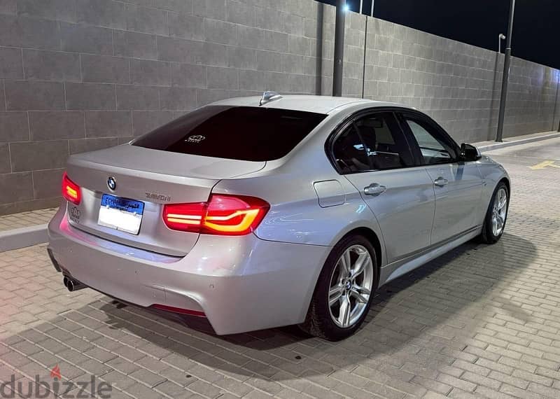 للإيجار BMW 2