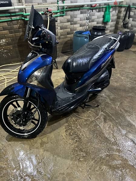 sym st 200 model 2020 like new 2