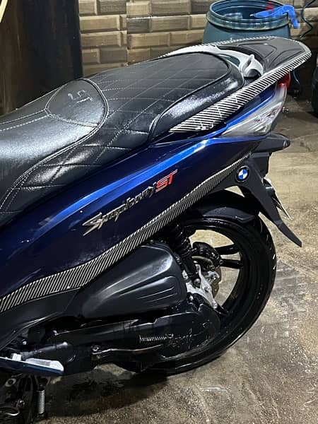 sym st 200 model 2020 like new 4