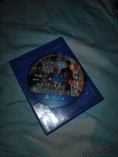 Sleeping Dogs PS4 with no scratches without cover only case