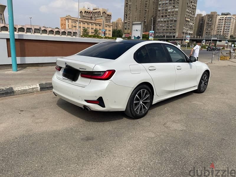 بي ام دبليو 320 exclusive 2020 e 4