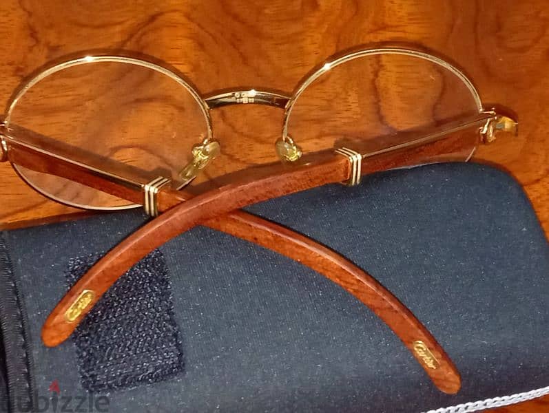 Cartier Giverny
Rare Oval Wood Sunglasses 12