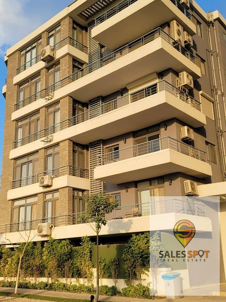 With a 42% discount, 115 sqm apartment + garden for sale in Taj City Compound in the First Settlement, directly in front of the airport 13