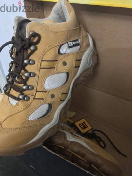 caterpillar saftey shoes كاتيبيلر سفتي 2