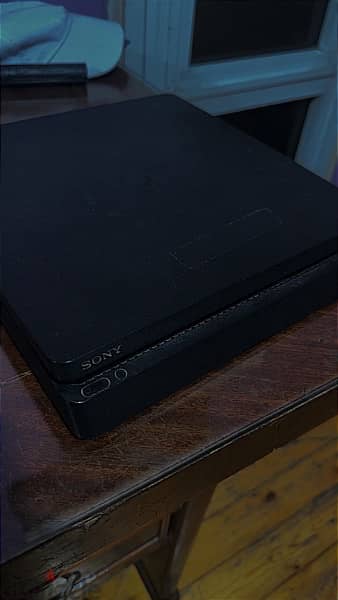 ps4 slim 1