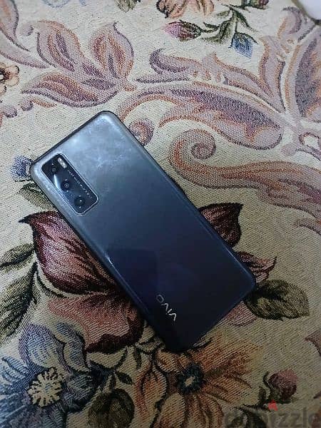 تلفون فيفو v20se 2