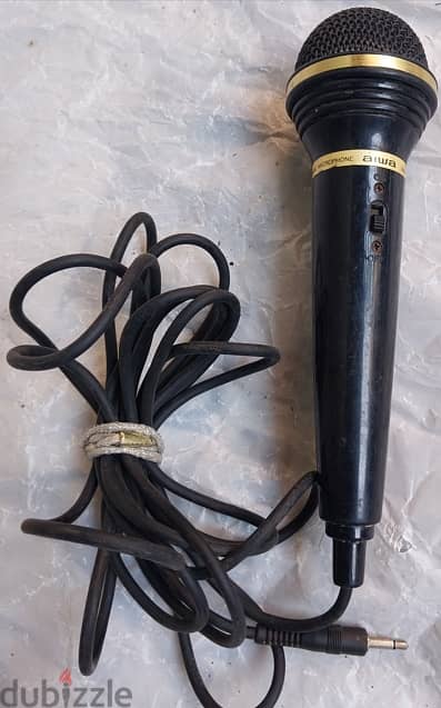 للبيع ميكروفون ايوا  Cardioid Dynamic Microphone  بسعر @ 150 جم 1