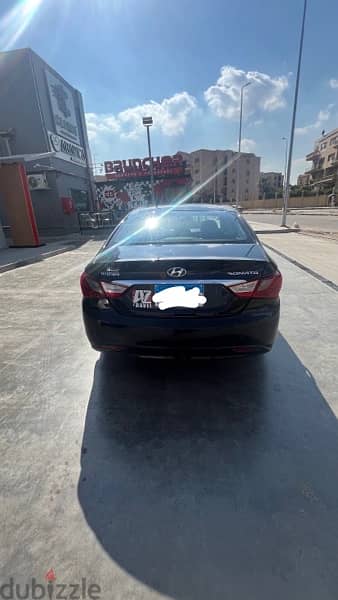 Hyundai Sonata 2013 1