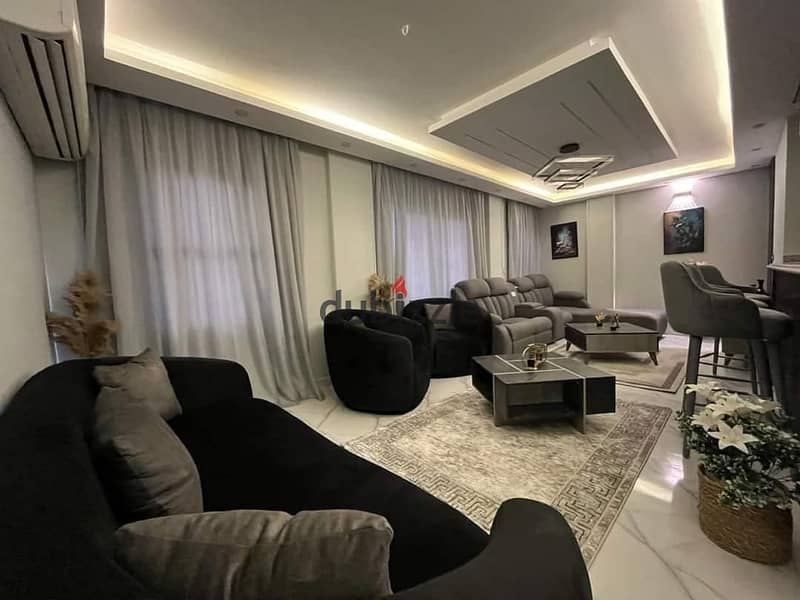 شقة مفروشة بالكامل للايجار 165 متر في Katameya Gardens 2