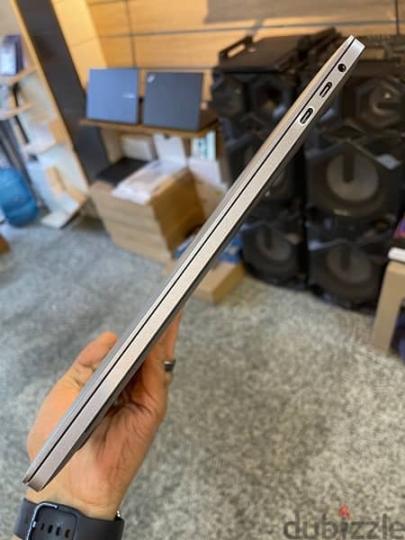 macbook pro 15 2017 i7 3.1 4G amd 3