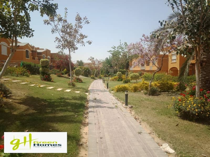 For Sale: luxury Townhouse 250m best location in Diar Park Compound 5