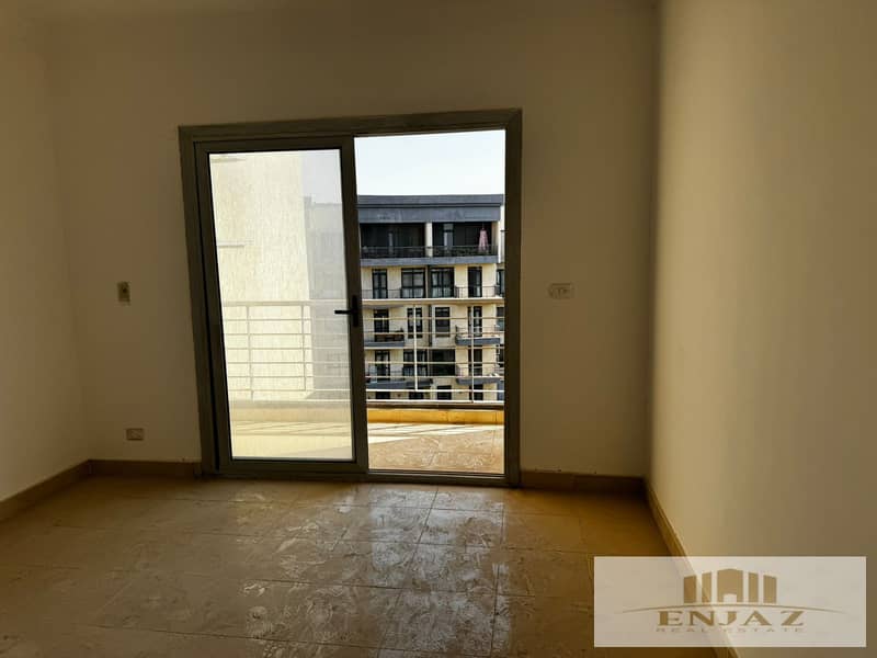 Apartment for rent in madinaty B8, wide garden view, first resident, area ( 168 sq ) 13