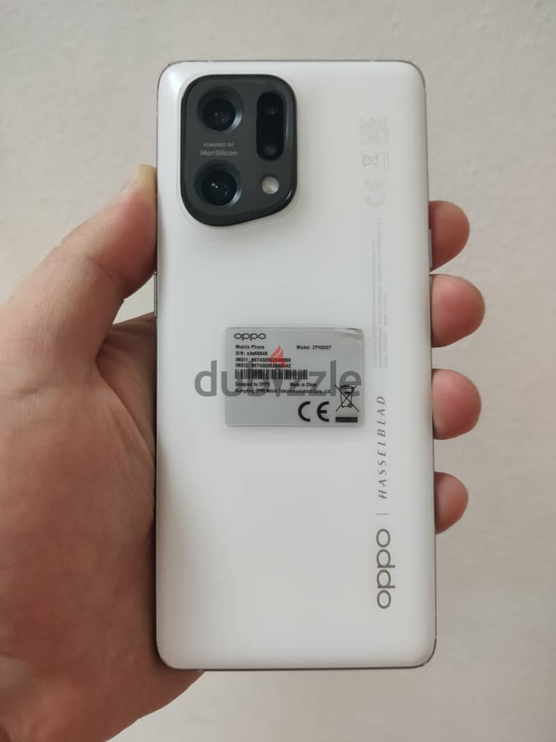 اوبو فلاج شيب بحالة الزيرو بجميع مشتملاتة 256 جيجا رام 8 Oppo find x5 0