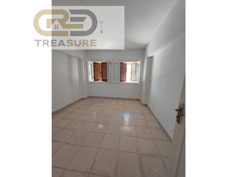 Apartment for sale in Katameya Gardens super lux . 5