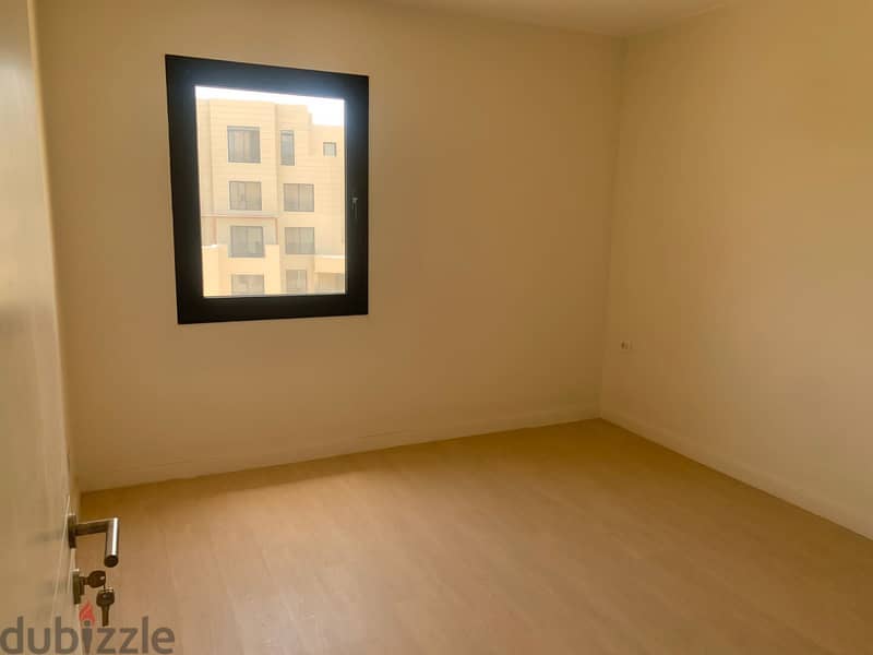 Penthouse for sale at Owest بنتهاوس للبيع بكمبوند أويست موقع مميز 3