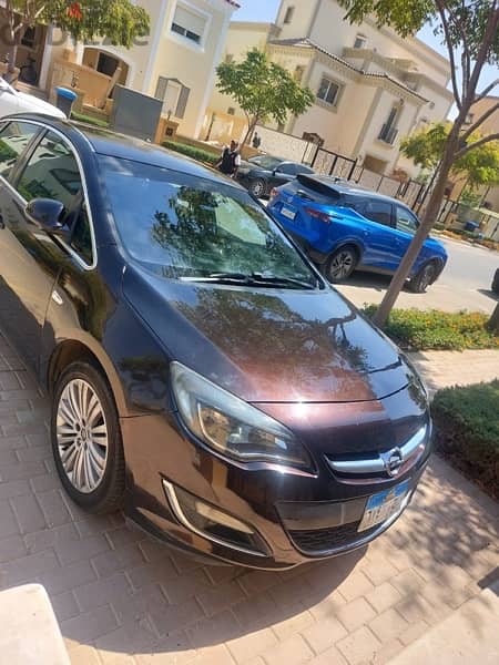 Opel Astra 2015 1