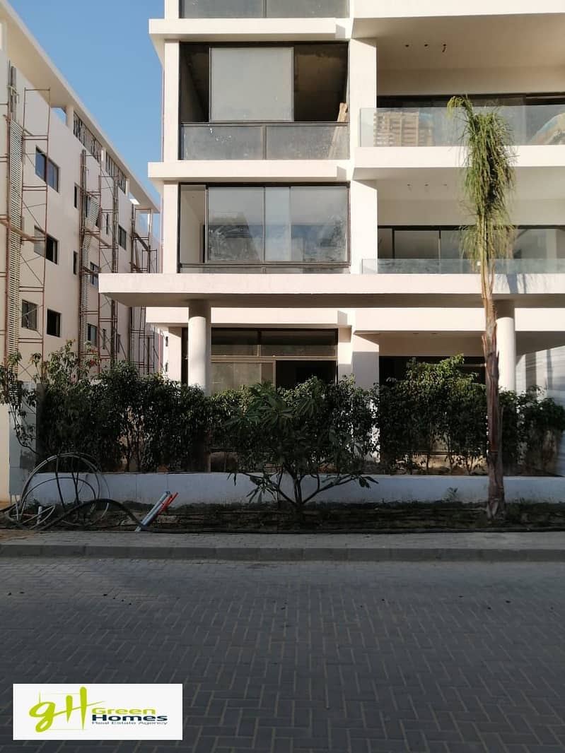 Apartment Bahary with Prime Location For Sale at Lake View Residence 2 - NEW CAIRO 3