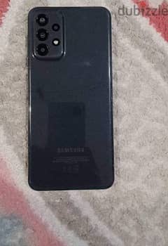 مساحه 128. . رام 6. .  كسر زيرو معاه الشاحن الاصلي بتاعه Samsung A23