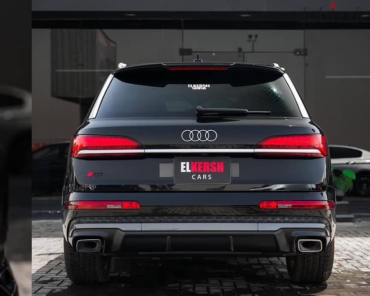 Audi Q7 FACELIFT 2024 1