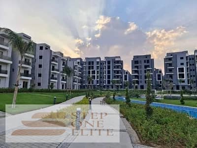 Apartment for sale in installments and immediate delivery in Sun Capital Compound in October on Al Wahat Road and in the heart of the tourist capital