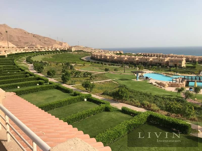 شاليه للبيع 3 غرف متشطب كامل بفيو بانورامي مباشره علي البحر sea and lagoon view بقريه تلال العين السخنه و بالتقسيط علي اطول عدد سنين telal ain sokhna 6