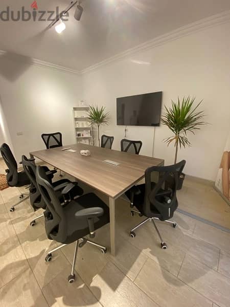 Meeting Room  طاولة اجتماعات 3