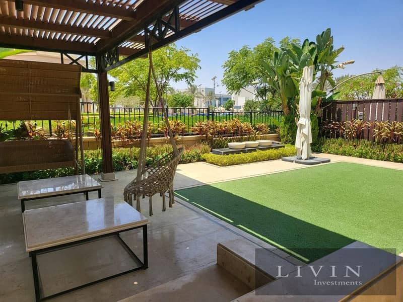 liveable compound - Old Prices - Townhouse villa for sale in sarai new cairo compound, (5bedrooms master) lagoons view , 8 years installments 8