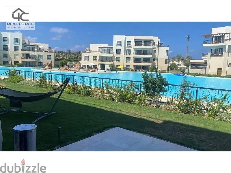 3-bedroom penthouse for sale in Marassi at the lowest price in Market View directly on the sea 3