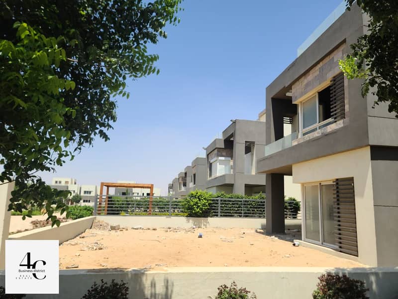 For sale standalone 380m with best price ready to move in hyde park new cairo 5