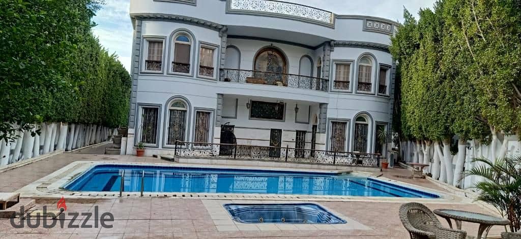 Furnished castle for sale in Beverly Hills, Shorouk, next to BUE, super deluxe finishing, area of ​​800 square meters 39