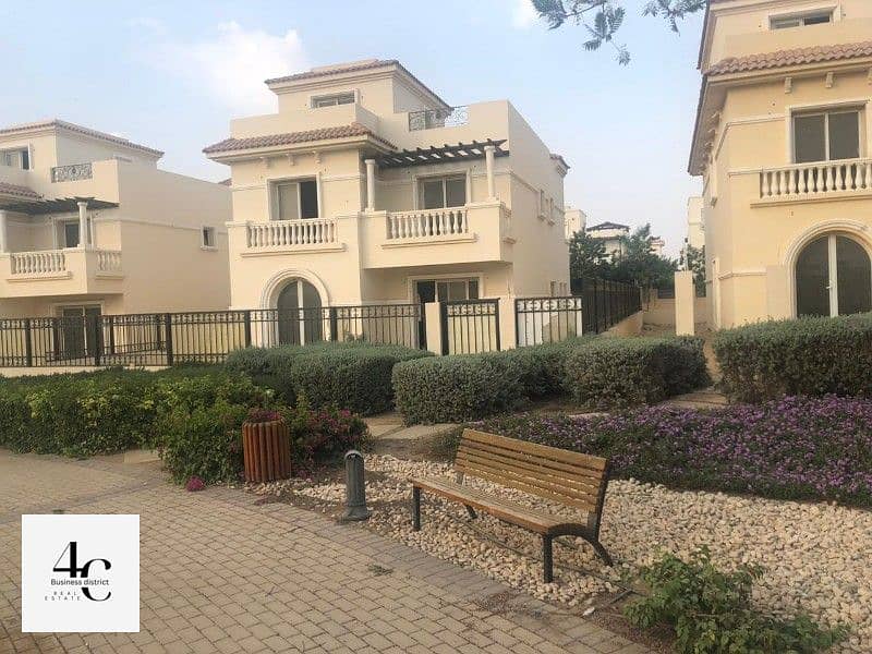 For sale standalone classic 350m ready to move in hyde park new cairo 7