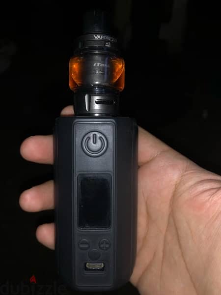 Target 200 vape with black sotto batteries 3