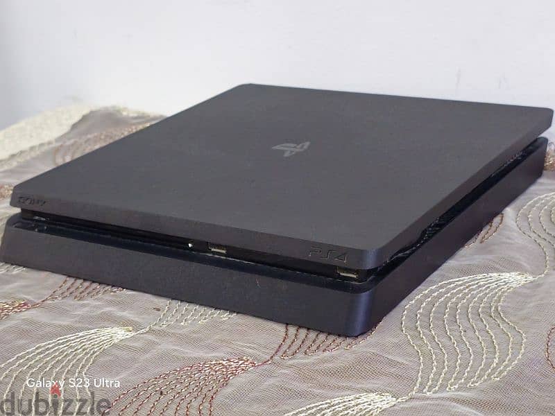 ps4 slim 1